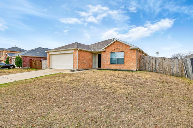 1603 Wavecrest Drive, Glenn Heights, TX 75154