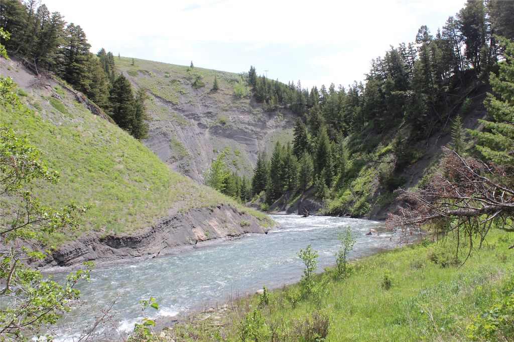 21001 Us Highway 2, East Glacier Park, MT 59434 photo 4