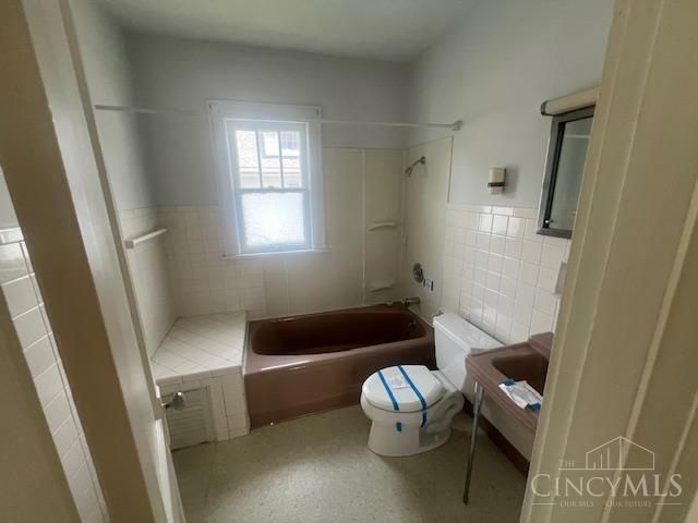 2211 Erie Avenue, Middletown, OH 45042