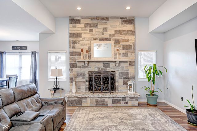 11965 Civic Circle, Mooresville, IN 46158