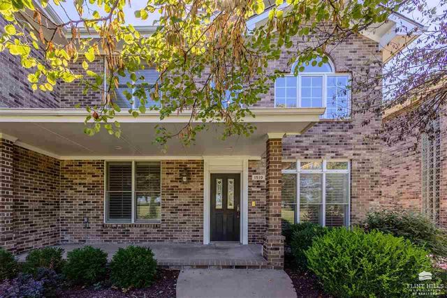 1510 Country Club Place, Manhattan, KS 66502