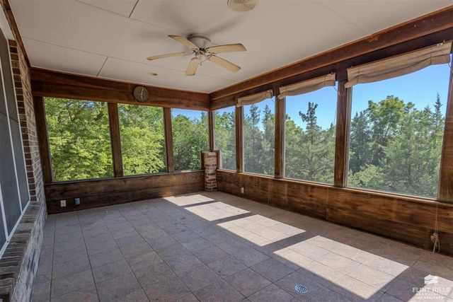 1510 Country Club Place, Manhattan, KS 66502