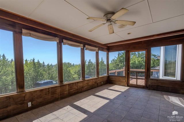 1510 Country Club Place, Manhattan, KS 66502