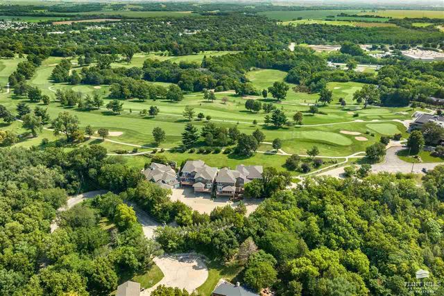 1510 Country Club Place, Manhattan, KS 66502