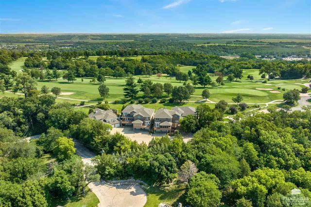 1510 Country Club Place, Manhattan, KS 66502