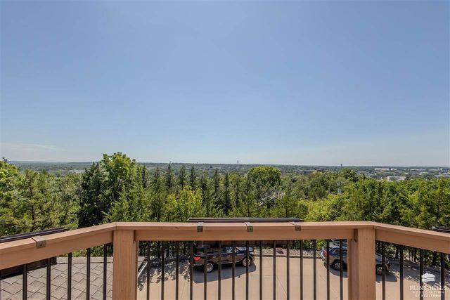 1510 Country Club Place, Manhattan, KS 66502