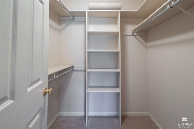 1510 Country Club Place, Manhattan, KS 66502