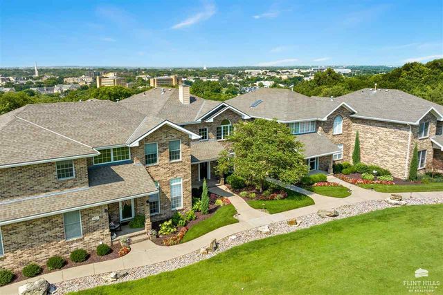 1510 Country Club Place, Manhattan, KS 66502