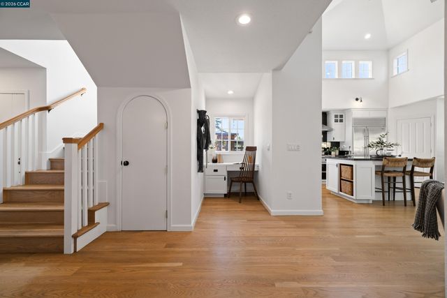101 La Bolsa Rd, Walnut Creek, CA 94598