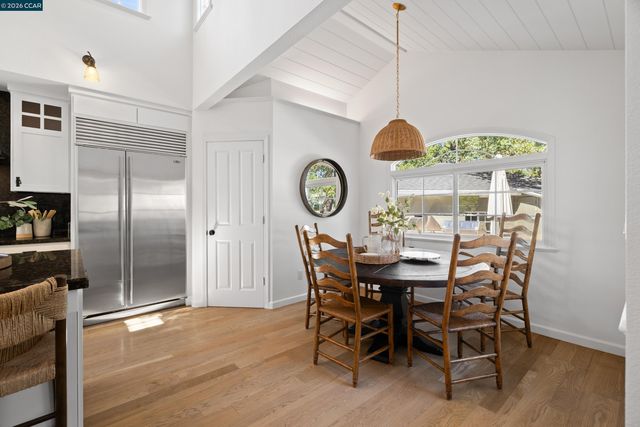 101 La Bolsa Rd, Walnut Creek, CA 94598