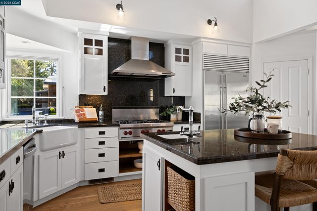 101 La Bolsa Rd, Walnut Creek, CA 94598