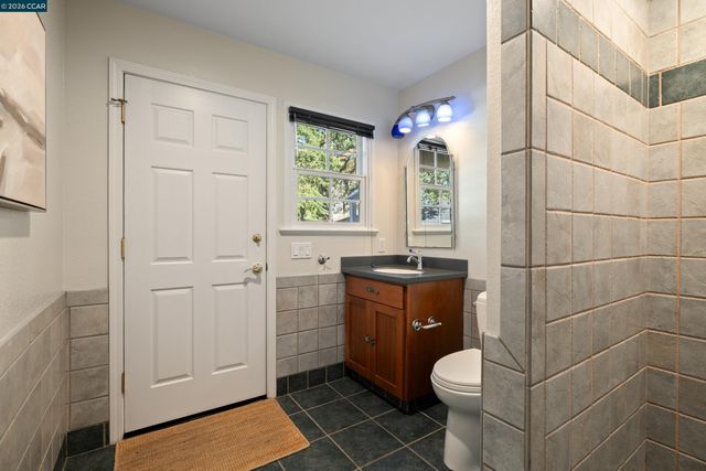 101 La Bolsa Rd, Walnut Creek, CA 94598