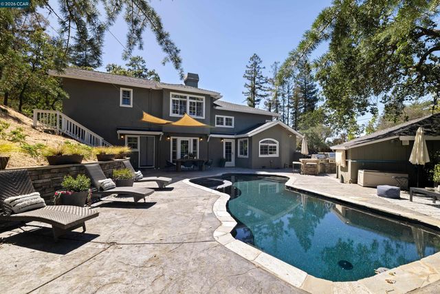 101 La Bolsa Rd, Walnut Creek, CA 94598