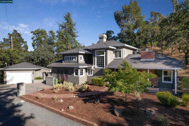 101 La Bolsa Rd, Walnut Creek, CA 94598