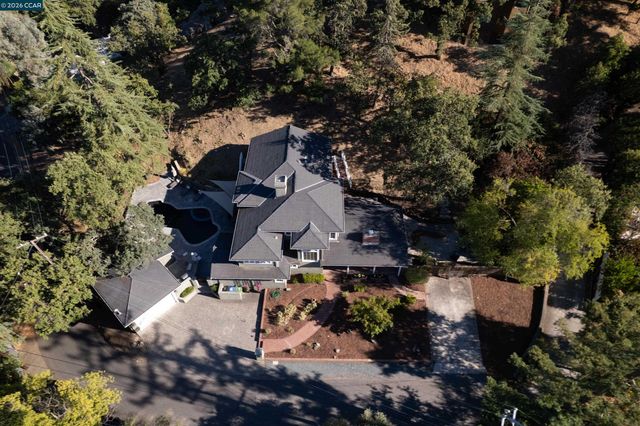 101 La Bolsa Rd, Walnut Creek, CA 94598