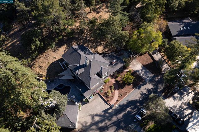 101 La Bolsa Rd, Walnut Creek, CA 94598