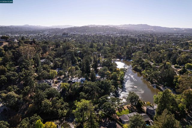 101 La Bolsa Rd, Walnut Creek, CA 94598