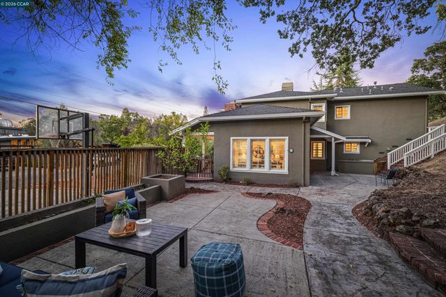 101 La Bolsa Rd, Walnut Creek, CA 94598
