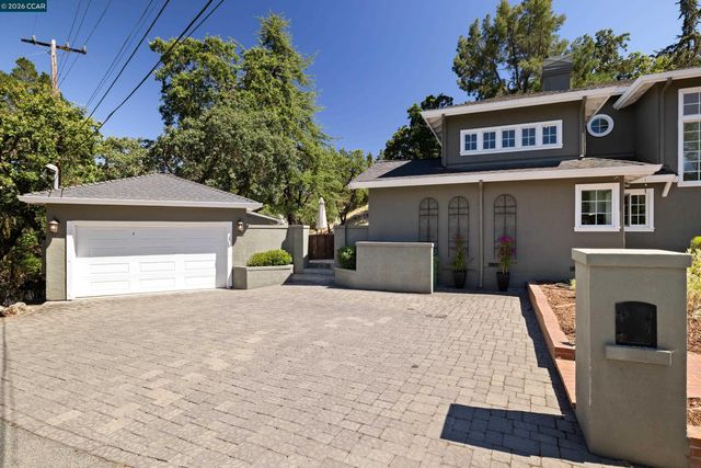 101 La Bolsa Rd, Walnut Creek, CA 94598