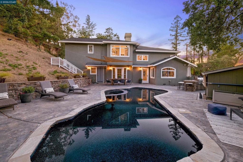 101 La Bolsa Rd, Walnut Creek, CA 94598