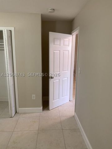 2416 NW 79th Ter 2418, Miami, FL 33147