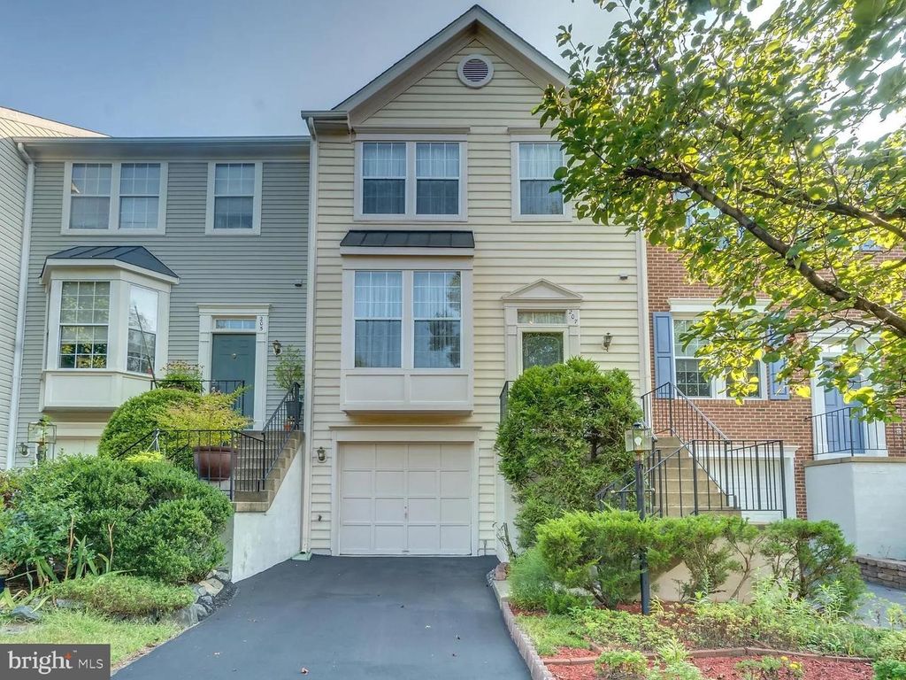 207 KNOLLWOOD CT, Stafford, VA 22554