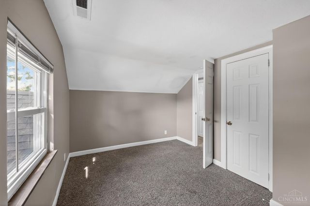 2484 Montana Avenue, Cincinnati, OH 45211