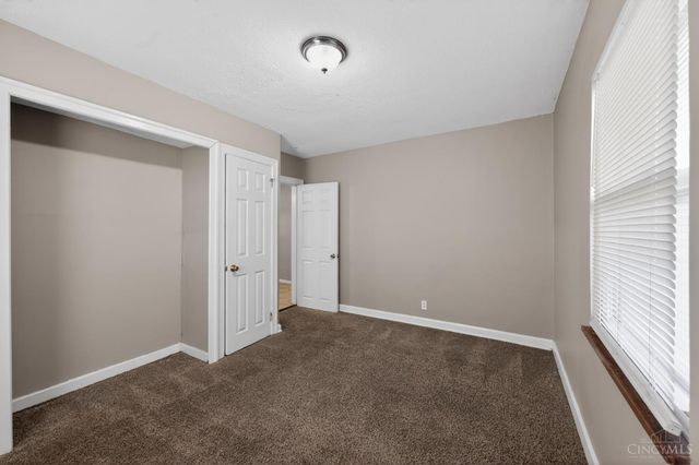 2484 Montana Avenue, Cincinnati, OH 45211