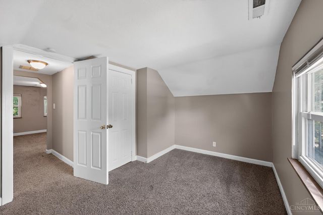 2484 Montana Avenue, Cincinnati, OH 45211