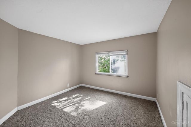 2484 Montana Avenue, Cincinnati, OH 45211