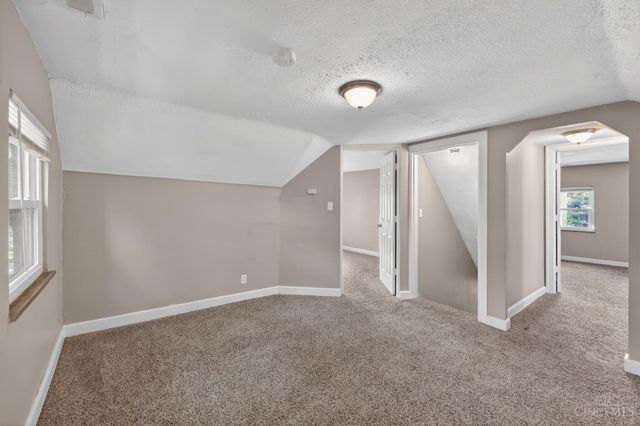 2484 Montana Avenue, Cincinnati, OH 45211