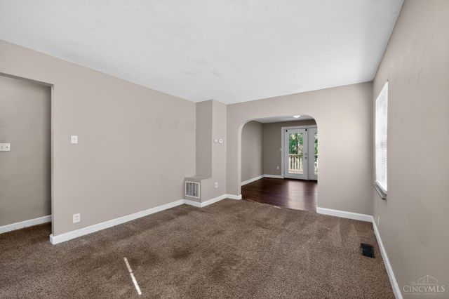 2484 Montana Avenue, Cincinnati, OH 45211