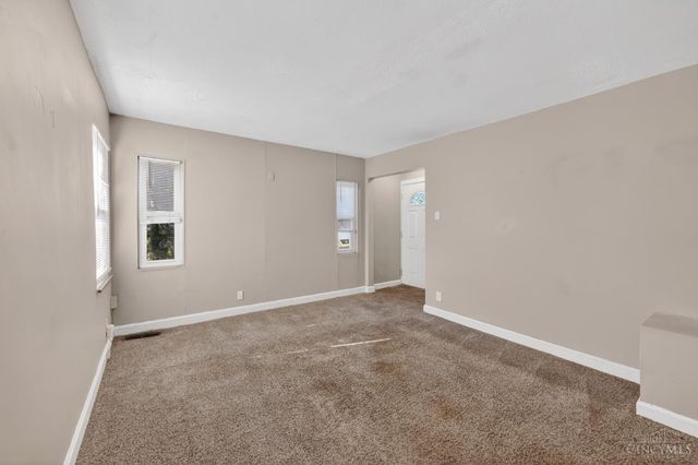 2484 Montana Avenue, Cincinnati, OH 45211