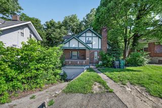 2484 Montana Avenue, Cincinnati, OH 45211