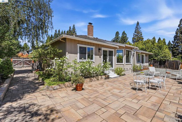 758 Highbridge Ln, Danville, CA 94526