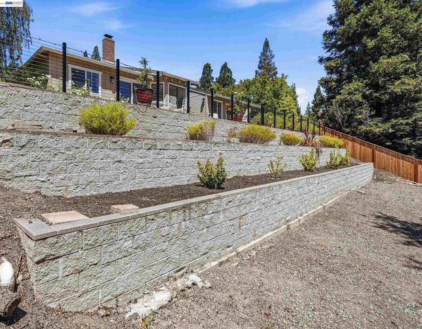 758 Highbridge Ln, Danville, CA 94526
