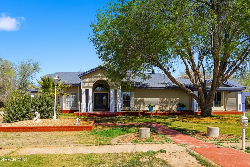 14500 N Loop Drive, Clint, TX 79836