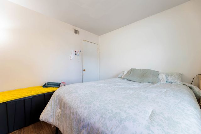 4827 W 109th Street 101, Oak Lawn, IL 60453