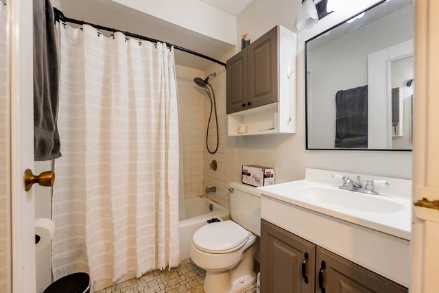 4827 W 109th Street 101, Oak Lawn, IL 60453