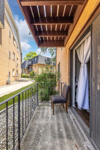 4827 W 109th Street 101, Oak Lawn, IL 60453