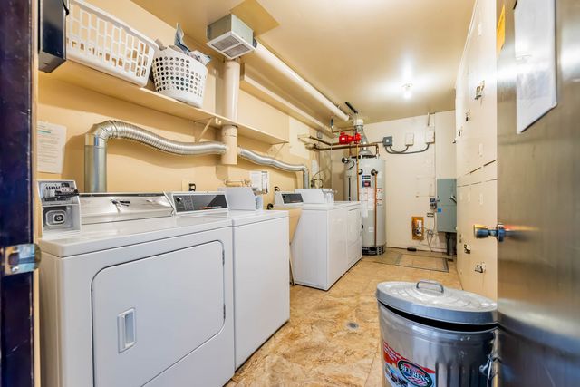4827 W 109th Street 101, Oak Lawn, IL 60453