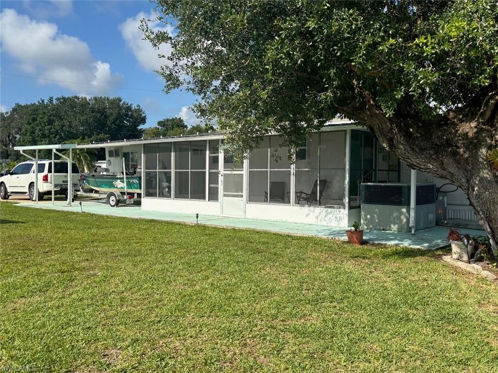 2012 S Olga DR, FORT MYERS, FL 33905 — photo 2