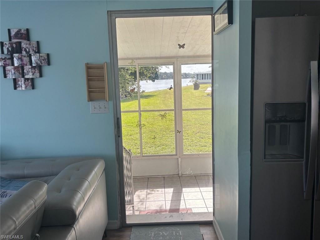 2012 S Olga DR, FORT MYERS, FL 33905 — photo 4