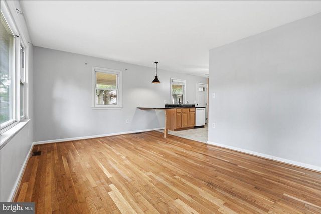 11410 CAROLINE AVE, Beltsville, MD 20705