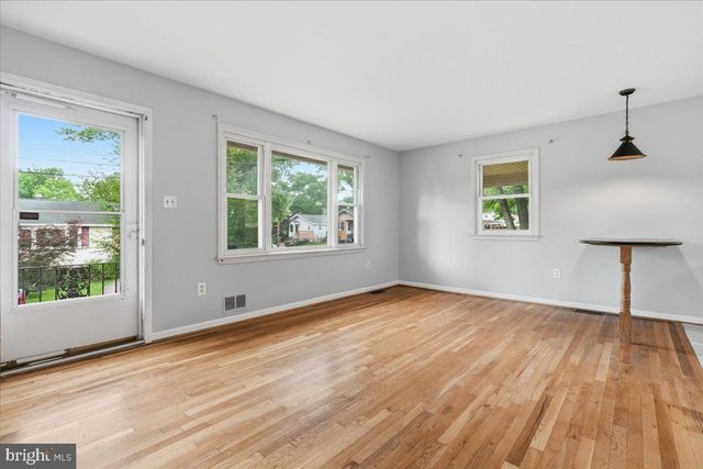11410 CAROLINE AVE, Beltsville, MD 20705