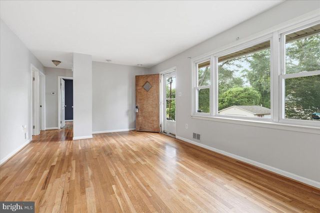 11410 CAROLINE AVE, Beltsville, MD 20705