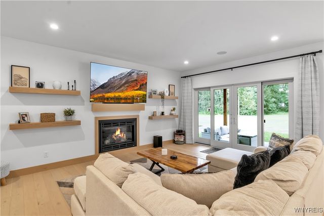 809 Casey Road, Amherst, NY 14051