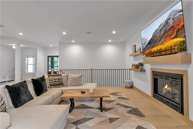 809 Casey Road, Amherst, NY 14051