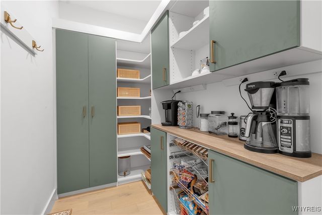 809 Casey Road, Amherst, NY 14051