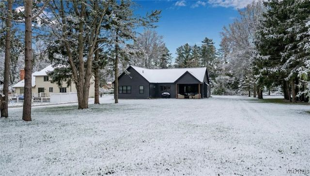 809 Casey Road, Amherst, NY 14051